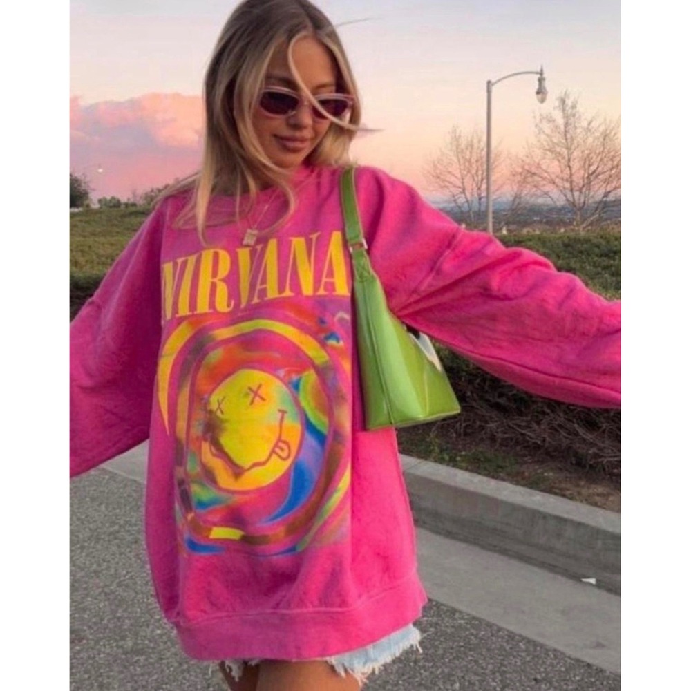 Nirvana Pink Smiley Face Graphic Sweatshirt Crewneck Pullover NIR11731E M